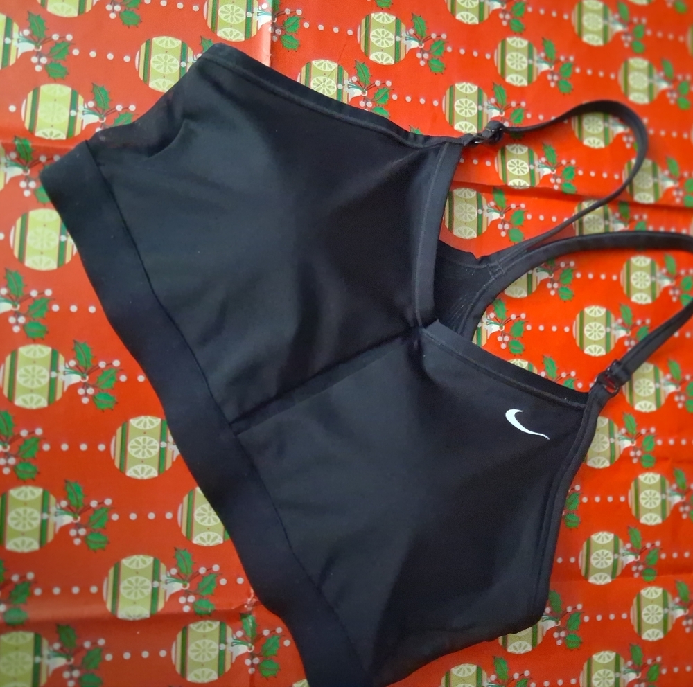 🔥Nike SET OF 3 Sports Bra Size XXL. MINT CONDITION - Picture 6 of 11